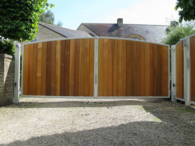 Gates And Fences Solidwood, What Wood Is Best For A Garden Gate In Philippines